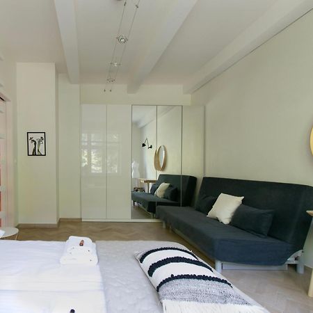 Spacious 3Br Apartment With Ac In Living Room, 2 Balconies Krakov Exteriér fotografie