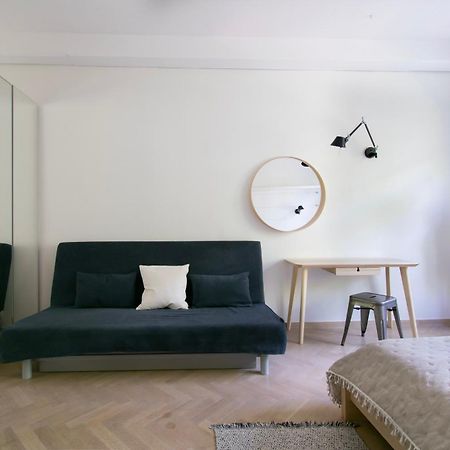 Spacious 3Br Apartment With Ac In Living Room, 2 Balconies Krakov Exteriér fotografie