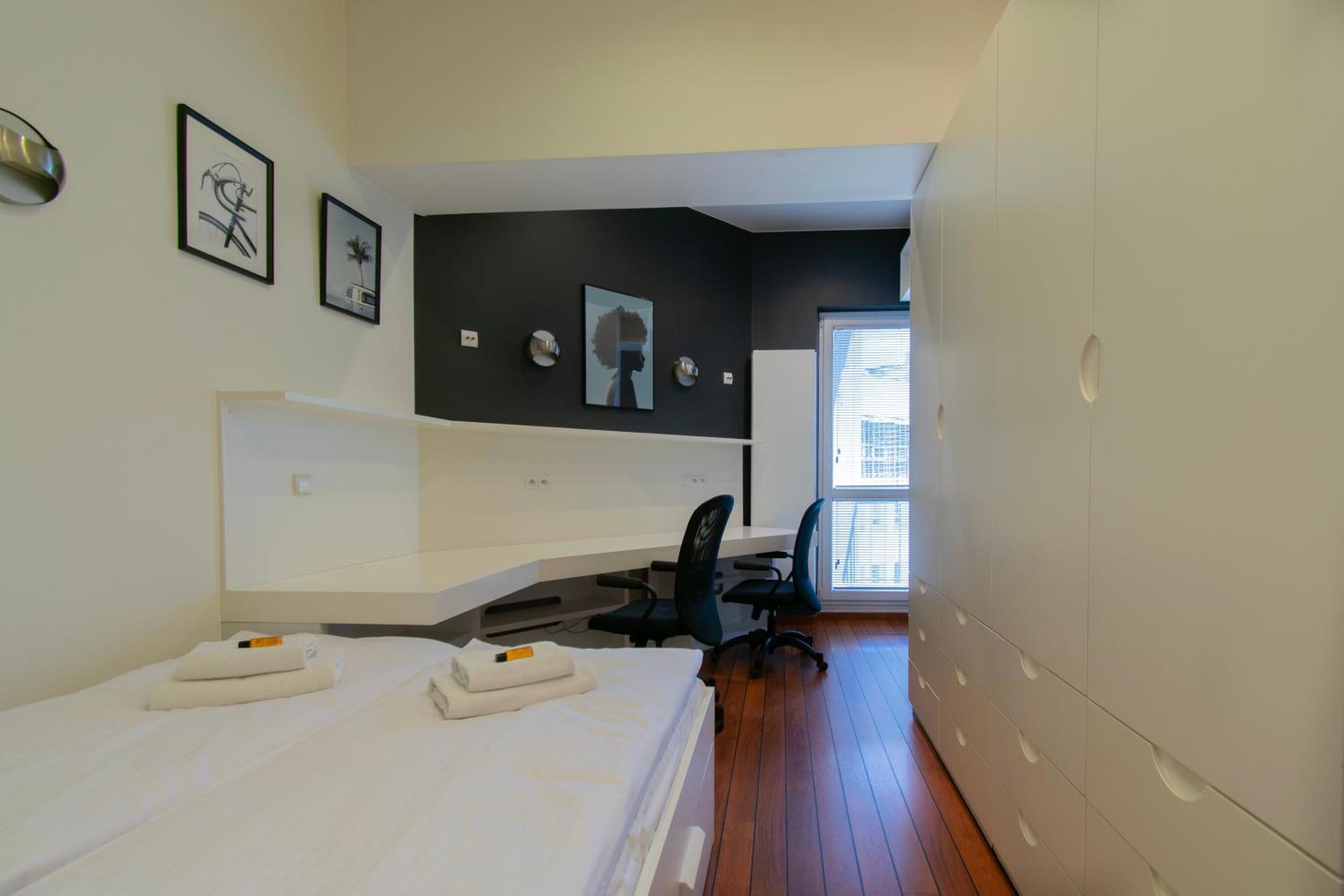 Spacious 3Br Apartment With Ac In Living Room, 2 Balconies Krakov Exteriér fotografie