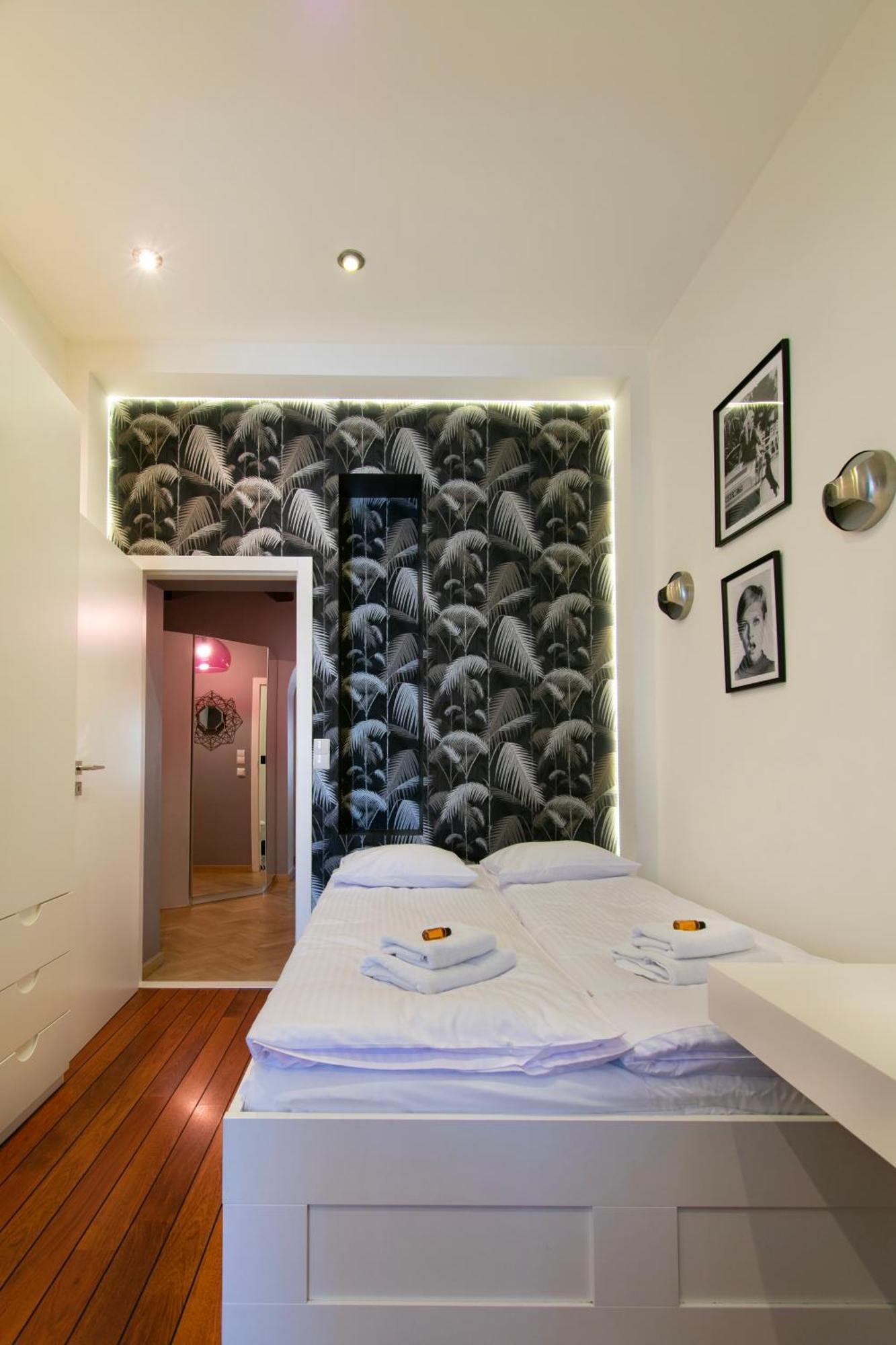 Spacious 3Br Apartment With Ac In Living Room, 2 Balconies Krakov Exteriér fotografie