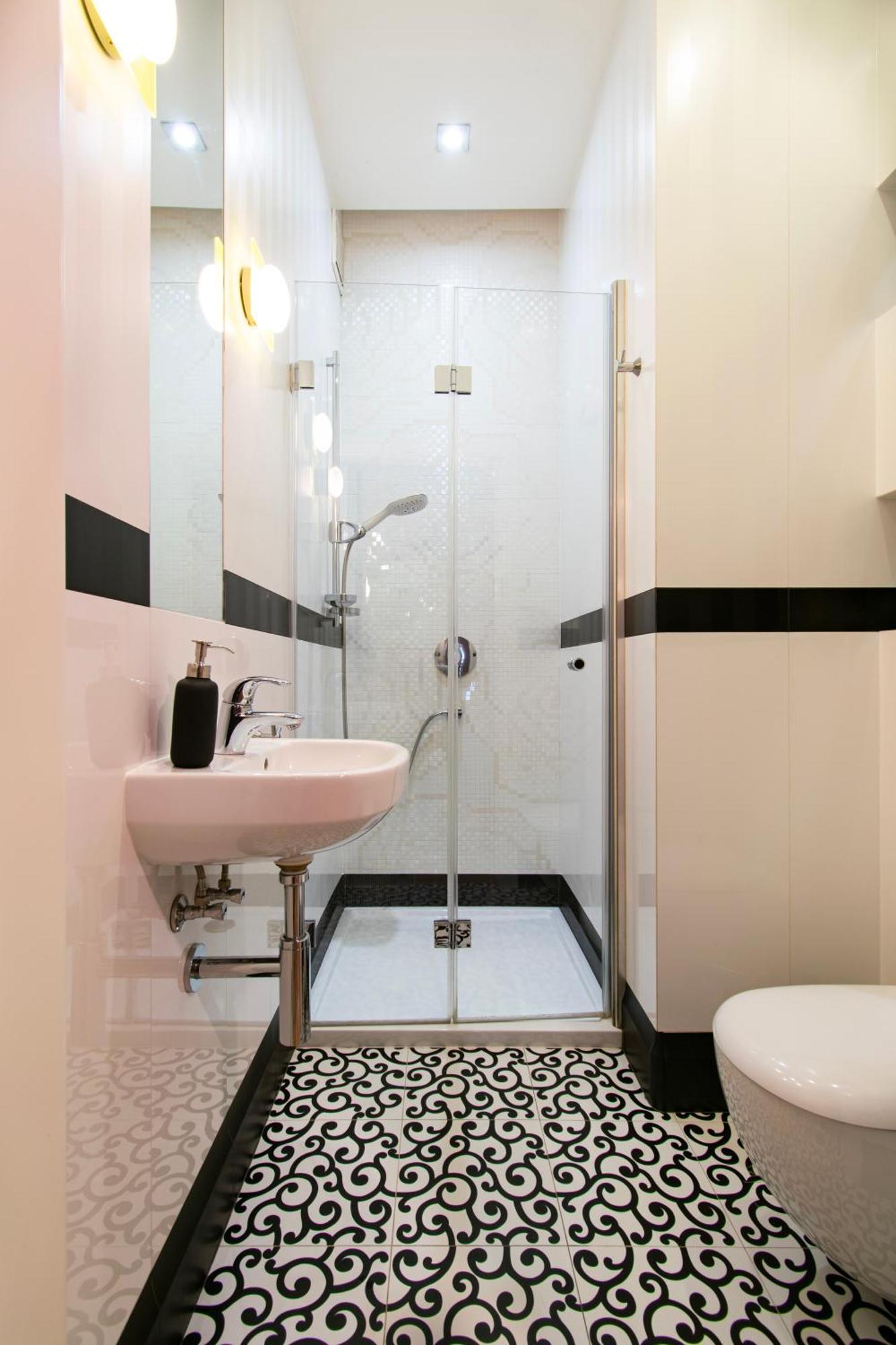 Spacious 3Br Apartment With Ac In Living Room, 2 Balconies Krakov Exteriér fotografie
